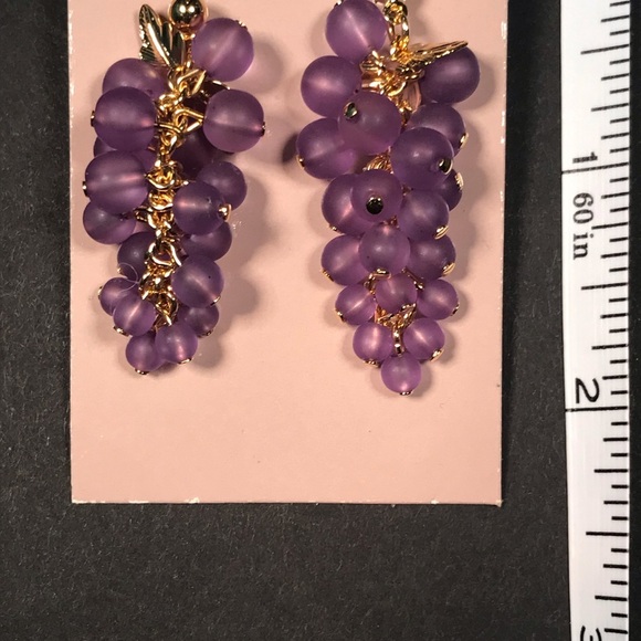 Purple cluster earrings - Picture 2 of 2